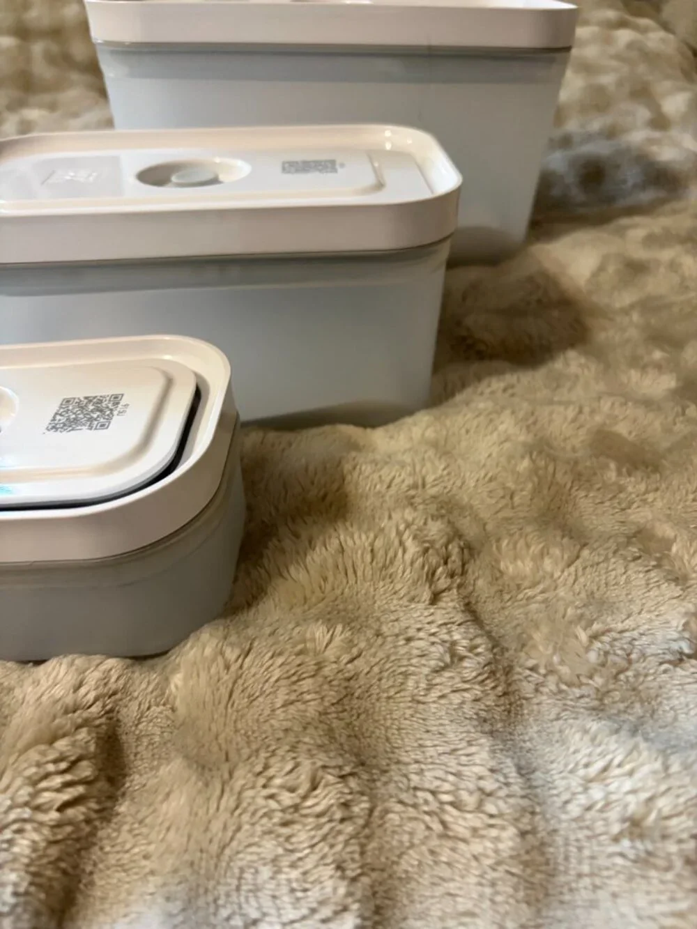 Zwilling Fresh & Save 3 Pc Vacuum Food Storage Container Set Plastic S M L sizes